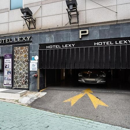 Guri Lexy Hotel Kültér fotó