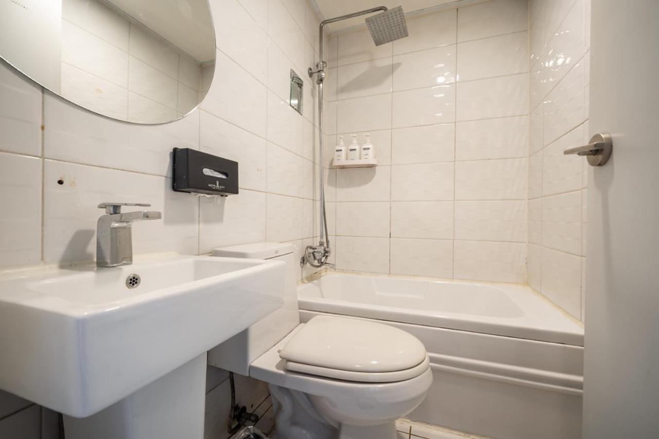 Guri Lexy Hotel Kültér fotó