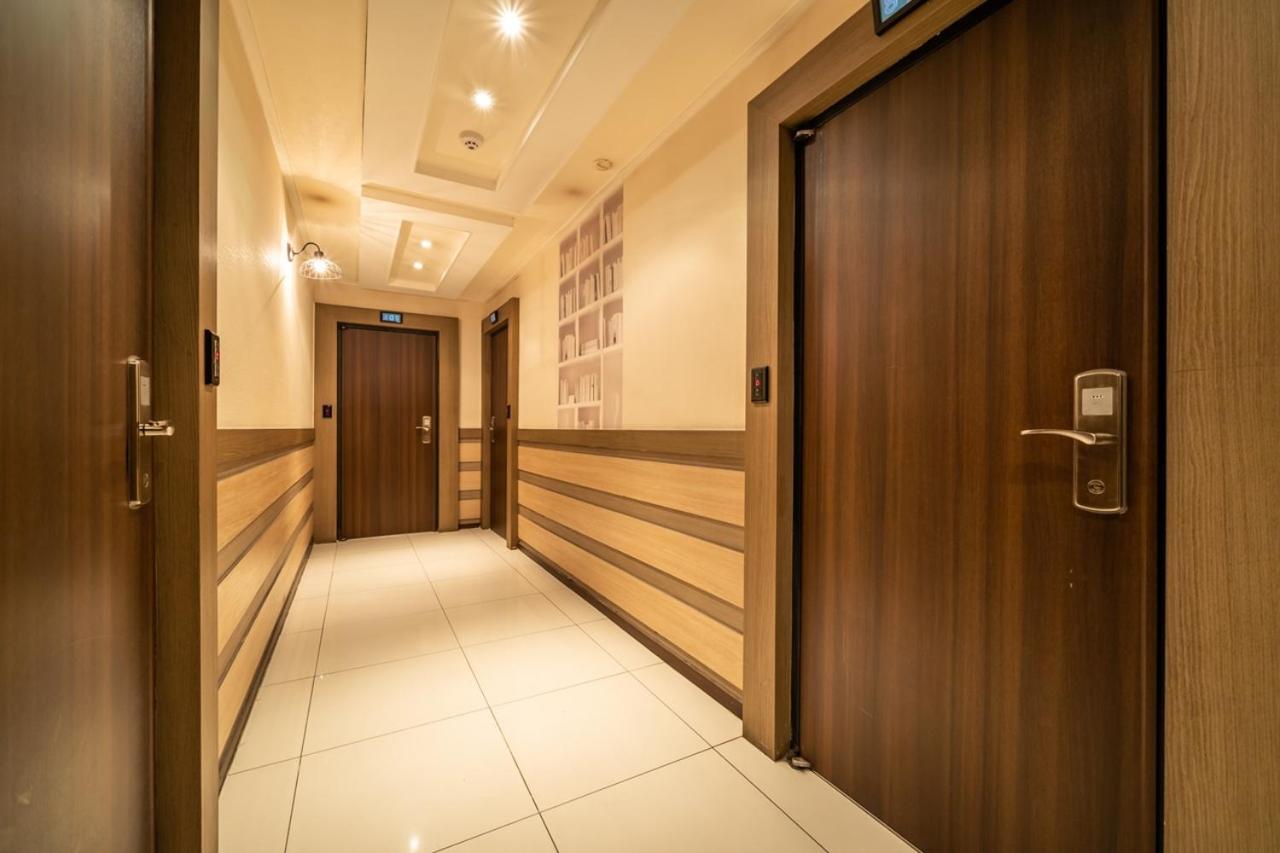 Guri Lexy Hotel Kültér fotó
